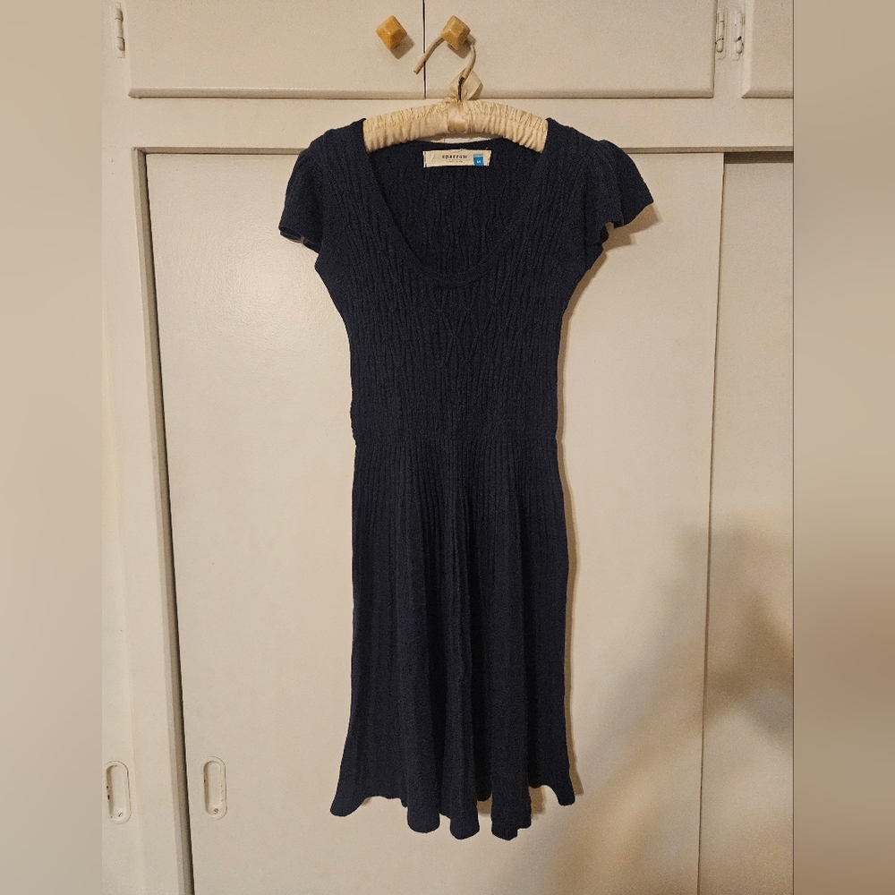 Anthropologie NavyBlue Knit Dress Size M Fit Bodice With Flair Sleeves And Skirt